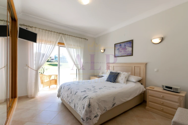 Moradia T3 para Venda em Lagos (São Sebastião e Santa Maria) Foto 26