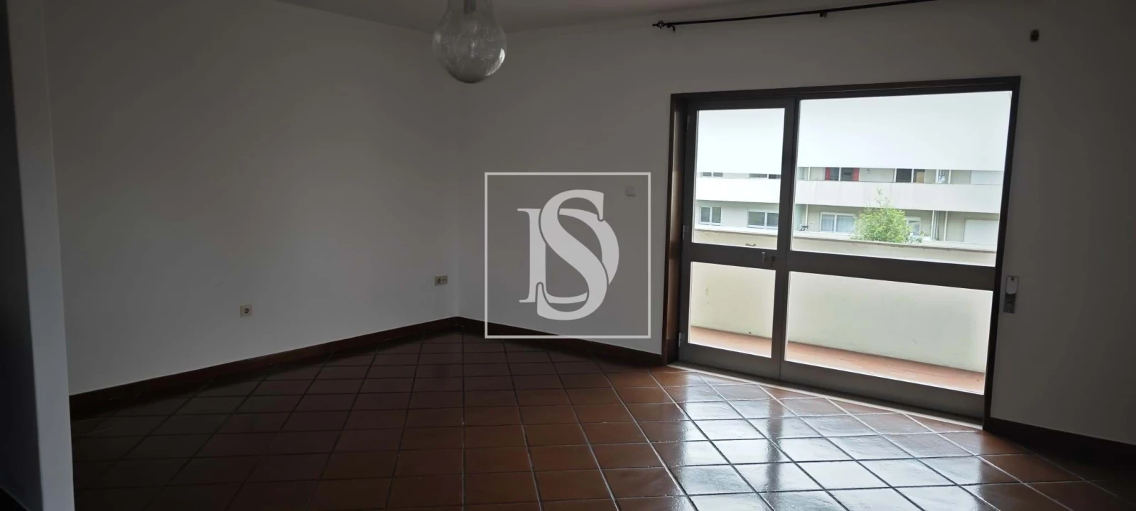 Apartamento T4 para Venda em Tamengos, Aguim e Óis do Bairro Foto 35