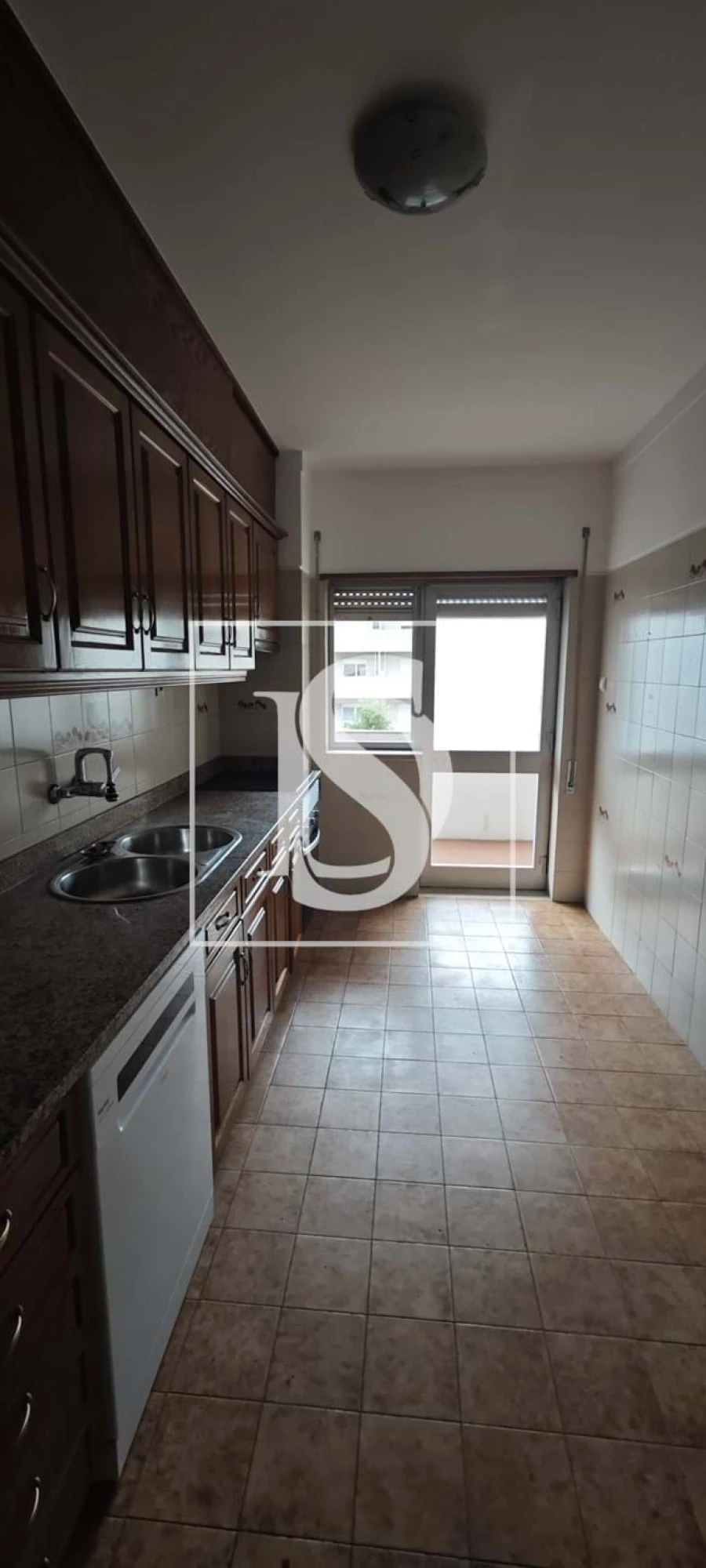 Apartamento T4 para Venda em Tamengos, Aguim e Óis do Bairro Foto 36