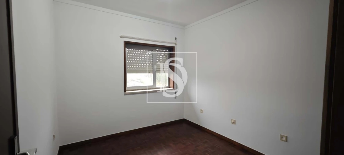 Apartamento T4 para Venda em Tamengos, Aguim e Óis do Bairro Foto 27