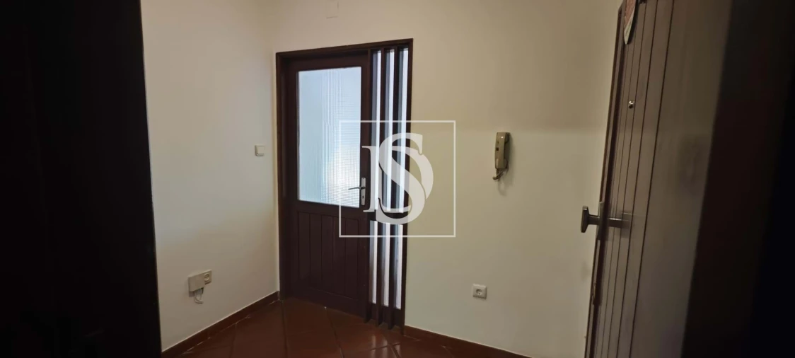 Apartamento T4 para Venda em Tamengos, Aguim e Óis do Bairro Foto 37