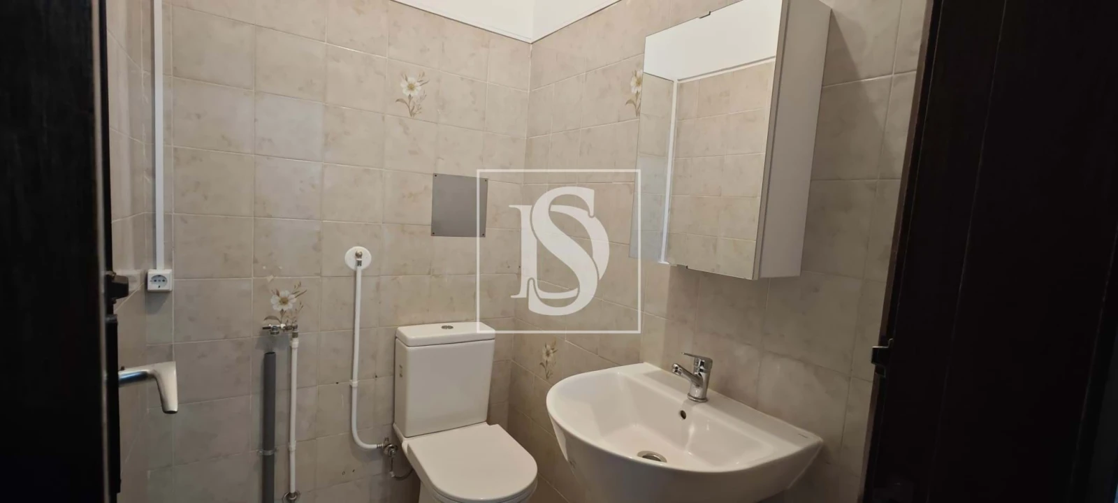 Apartamento T4 para Venda em Tamengos, Aguim e Óis do Bairro Foto 23