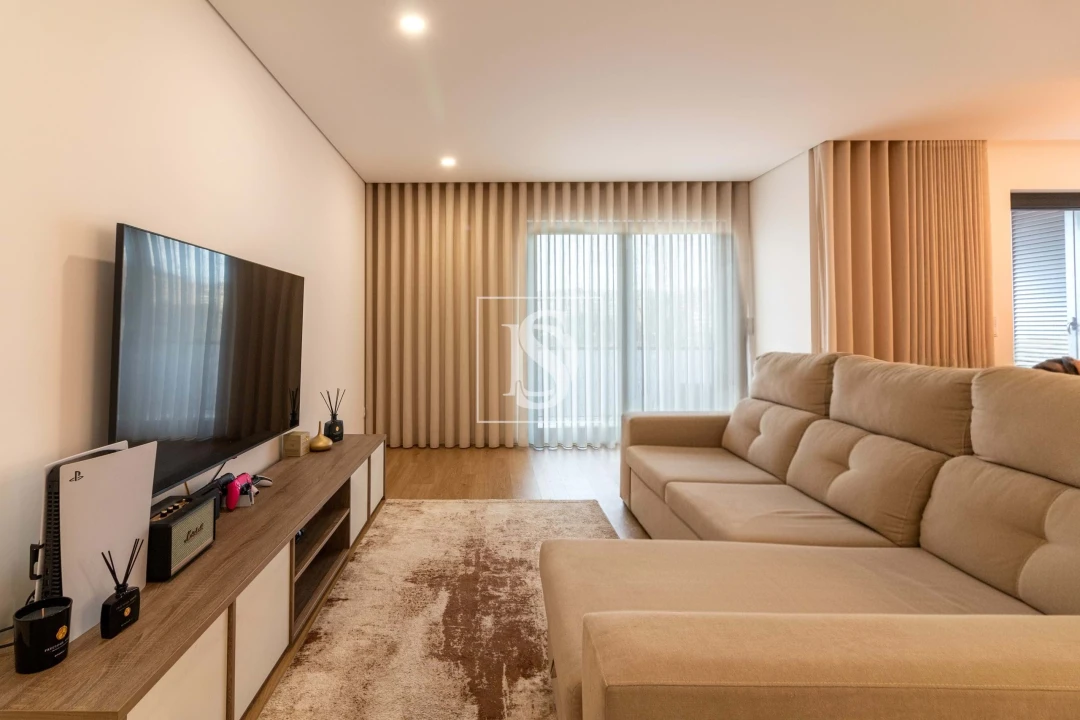 Apartamento T3 para Venda em Costa Foto 4