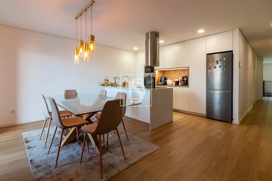 Apartamento T3 para Venda em Costa Foto 1