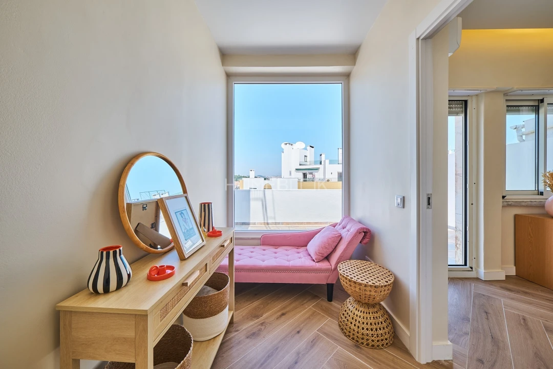 Apartamento T2 para Arrendamento em Campolide Foto 12