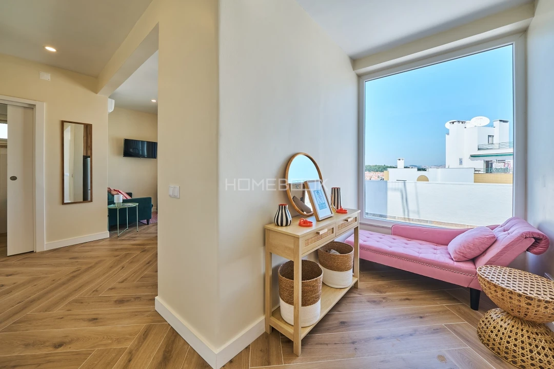 Apartamento T2 para Arrendamento em Campolide Foto 11
