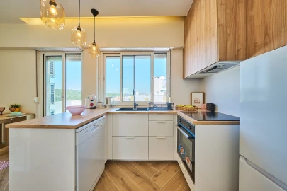 Apartamento T2 para Arrendamento em Campolide