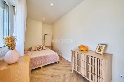 Apartamento T2 para Arrendamento em Campolide