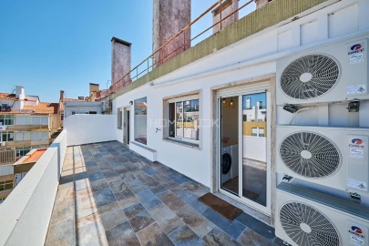 Apartamento T2 para Arrendamento em Campolide