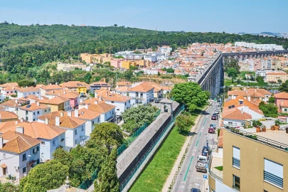 Apartamento T2 para Arrendamento em Campolide