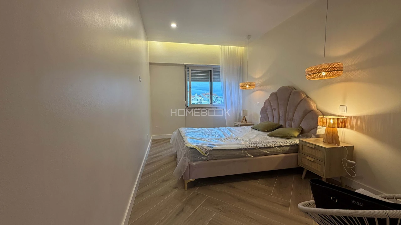 Apartamento T2 para Arrendamento em Campolide Foto 7