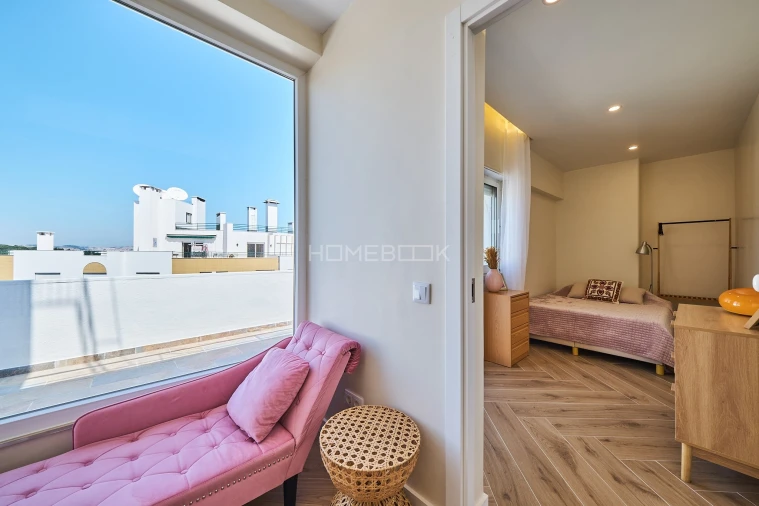 Apartamento T2 para Arrendamento em Campolide Foto 13