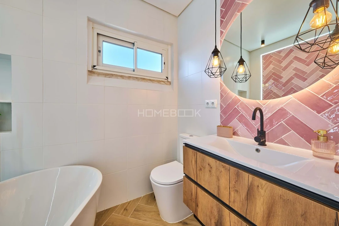Apartamento T2 para Arrendamento em Campolide Foto 18