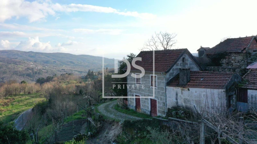 Moradia T3 para Venda em Campelo e Ovil Foto 4