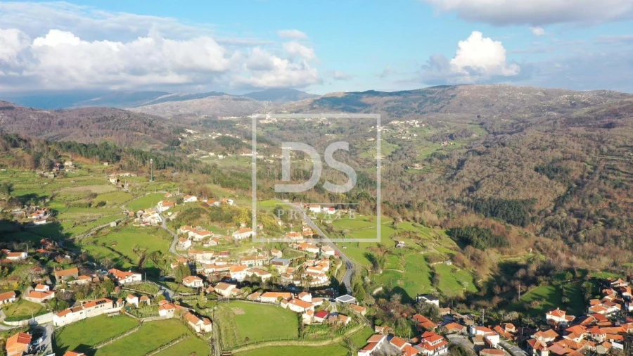 Moradia T3 para Venda em Campelo e Ovil Foto 11