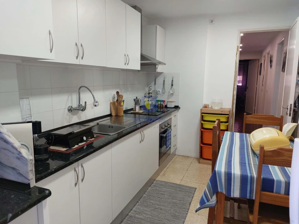 Apartamento T2 para Venda em Massamá e Monte Abraão Foto 12