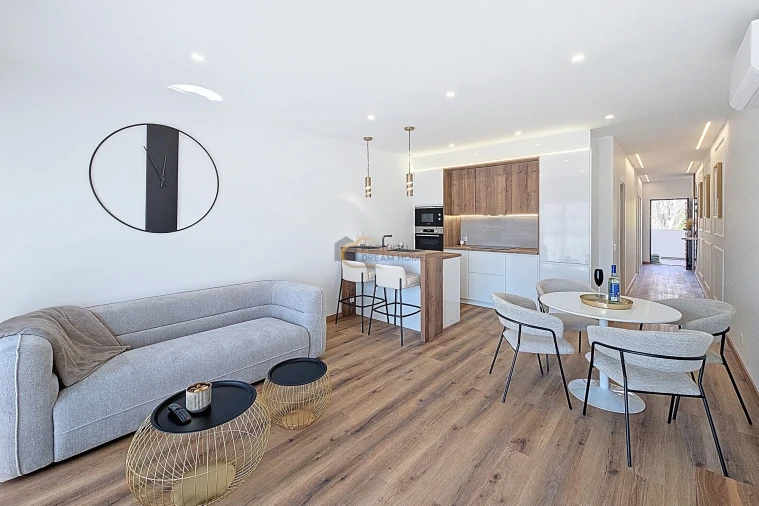 Apartamento T2 para Venda em Albufeira e Olhos de Água Foto 16