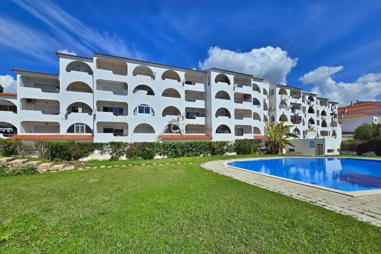 Apartamento T2 para Venda em Albufeira e Olhos de Água Foto 2