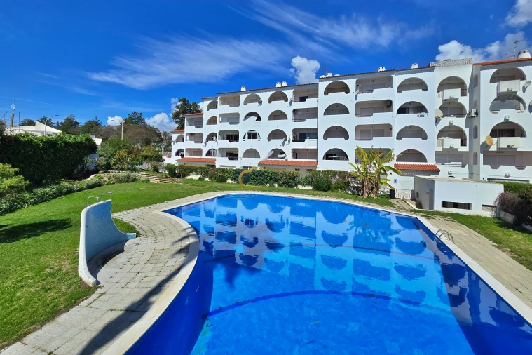 Apartamento T2 para Venda em Albufeira e Olhos de Água Foto 23