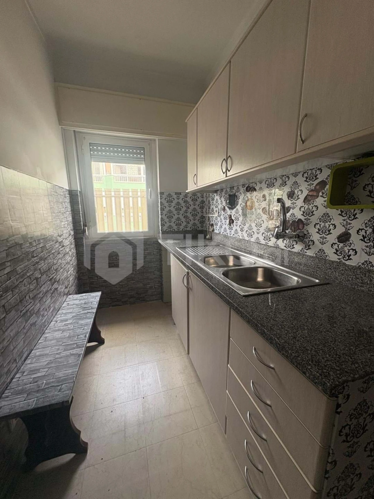 Apartamento T1 para Venda em Algés, Linda-A-Velha e Cruz Quebrada-Dafundo Foto 3