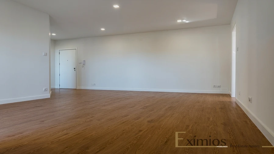 Apartamento T1 para Venda em Póvoa de Varzim, Beiriz e Argivai Foto 1