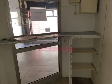 Loja para Arrendamento em Buarcos