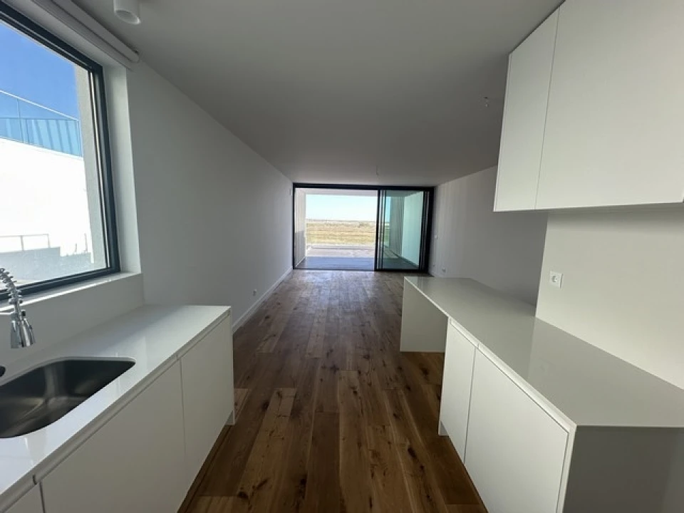 Apartamento T2 para Arrendamento em Moncarapacho e Fuseta Foto 12