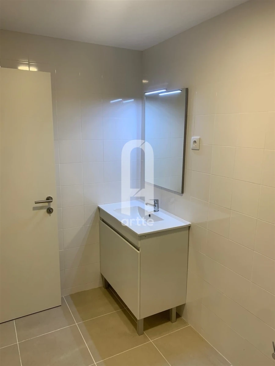 Apartamento T2 para Venda em Aradas Foto 7