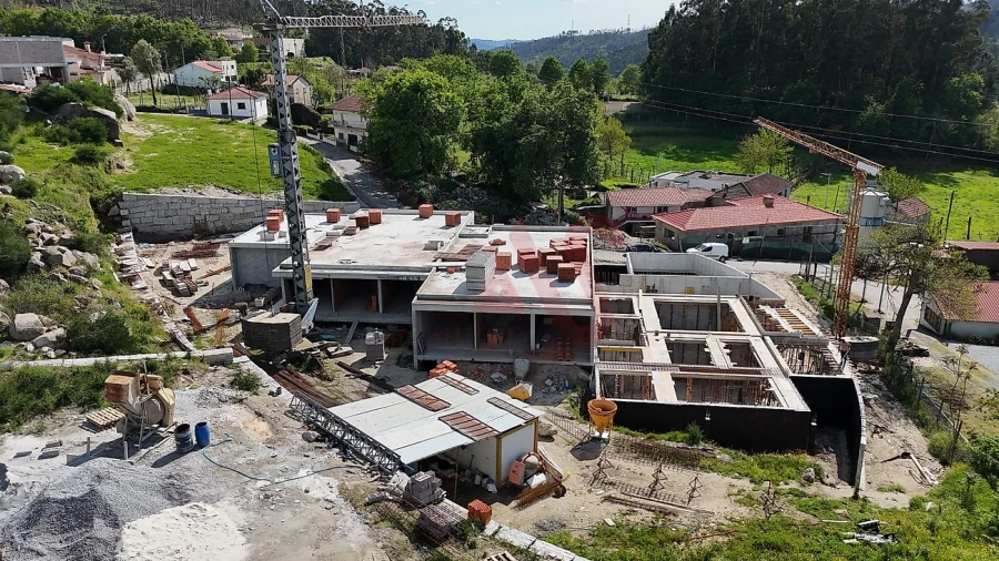 Moradia T3 para Venda em Cepães e Fareja Foto 5