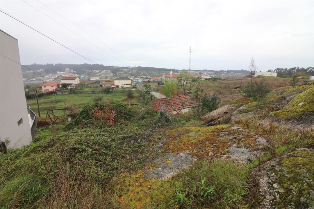 Moradia T4 para Venda em Croca Foto 9