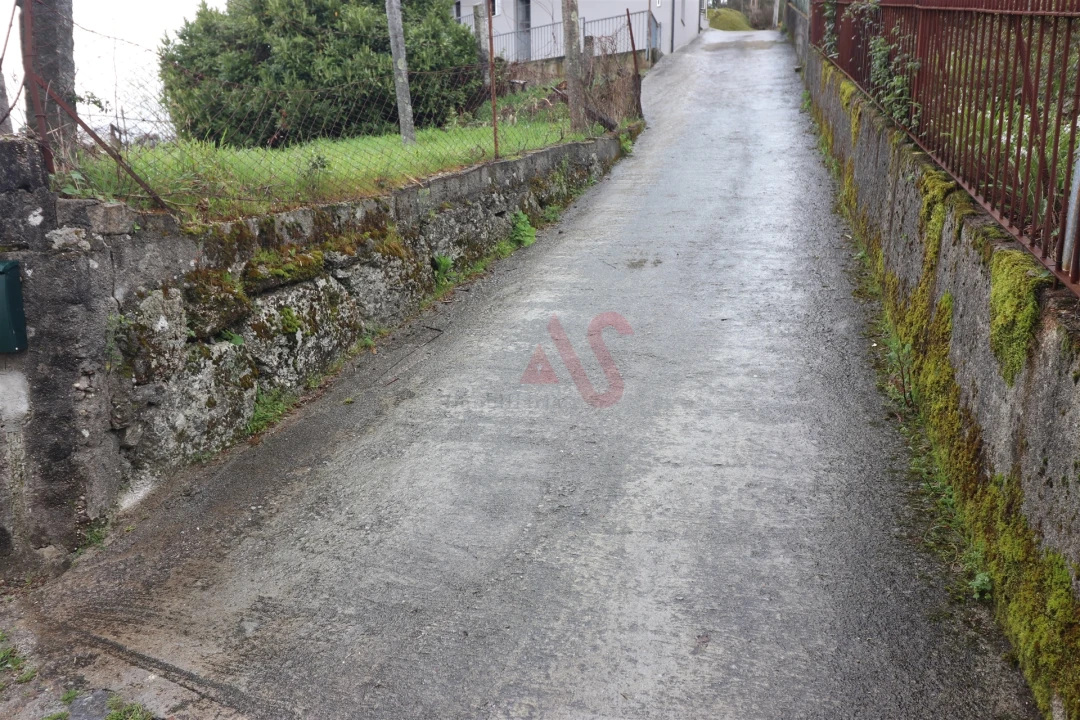 Moradia T4 para Venda em Croca Foto 17