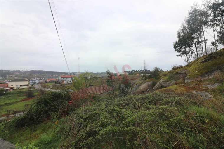 Moradia T4 para Venda em Croca Foto 11