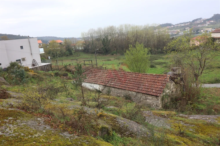 Moradia T4 para Venda em Croca Foto 3