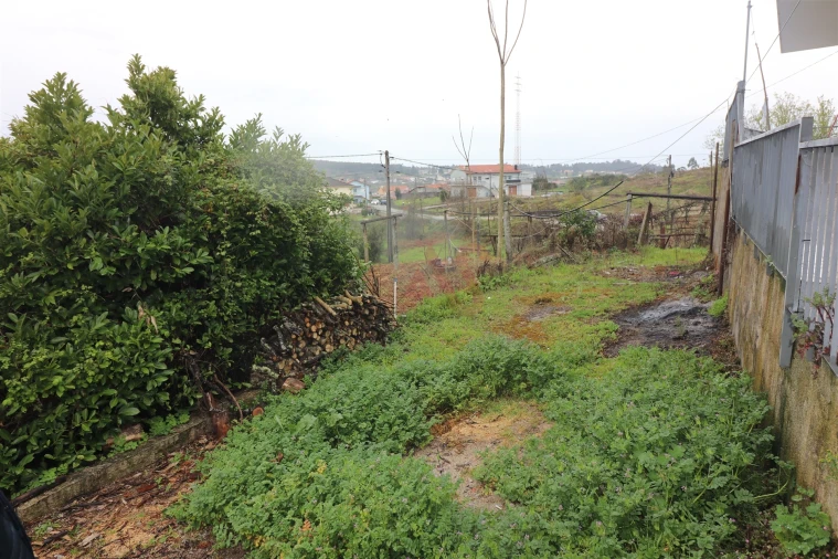 Moradia T4 para Venda em Croca Foto 12