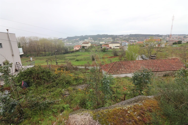 Moradia T4 para Venda em Croca Foto 8