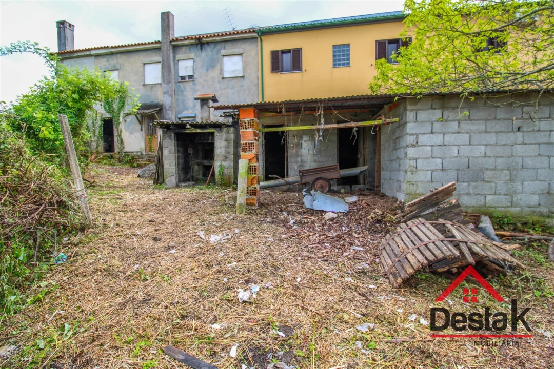 Moradia T4 para Venda em Campo Foto 12