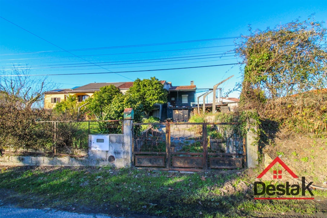 Moradia T4 para Venda em Campo Foto 22