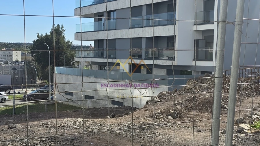 Terreno para Venda em Venteira