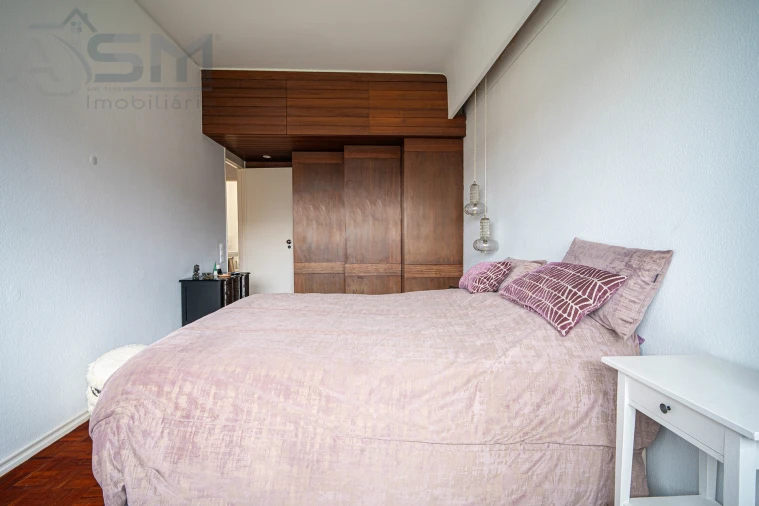 Apartamento T5 para Venda em Olivais Foto 19