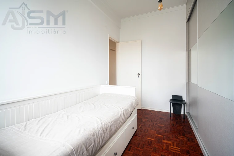 Apartamento T5 para Venda em Olivais Foto 12