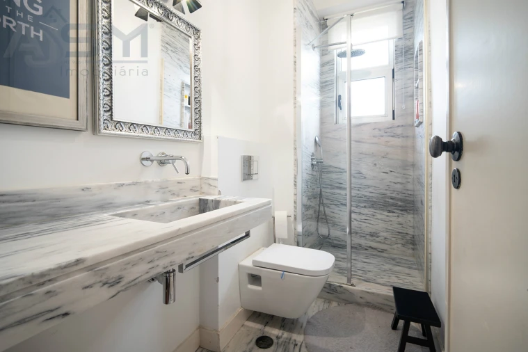 Apartamento T5 para Venda em Olivais Foto 17