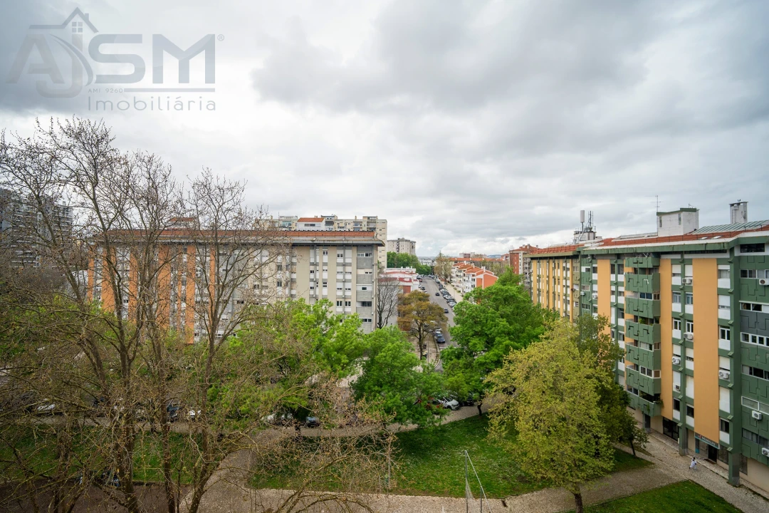 Apartamento T5 para Venda em Olivais Foto 20