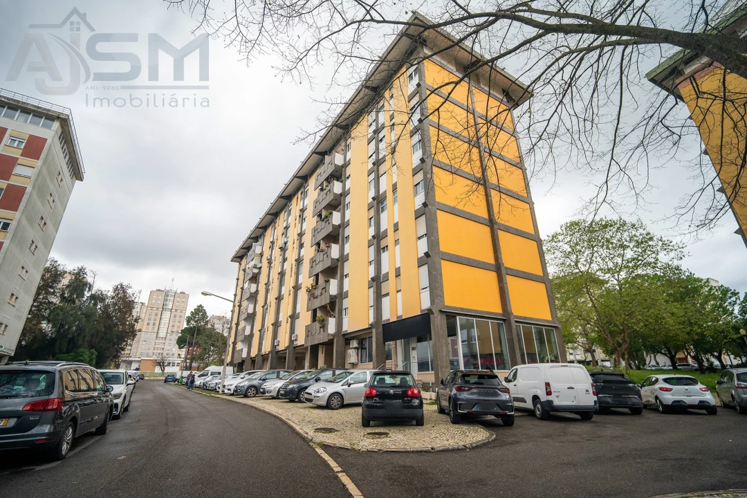 Apartamento T5 para Venda em Olivais Foto 29