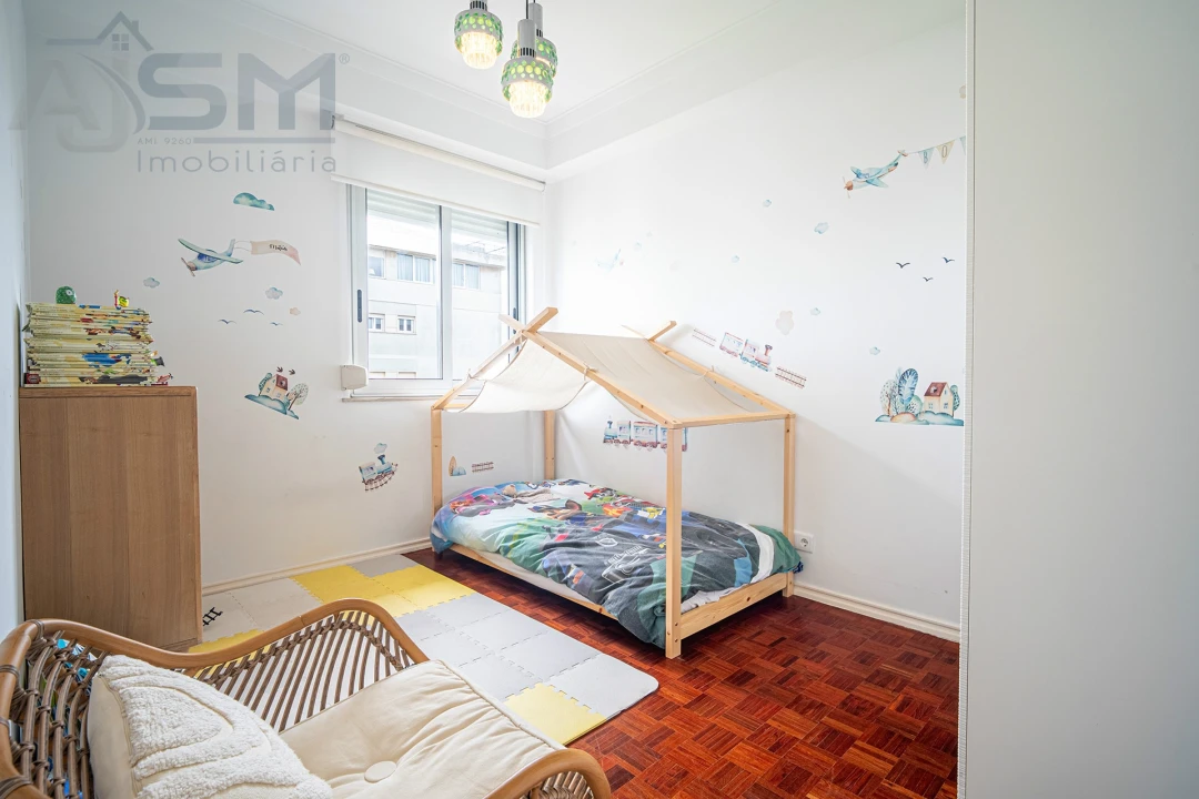 Apartamento T5 para Venda em Olivais Foto 15