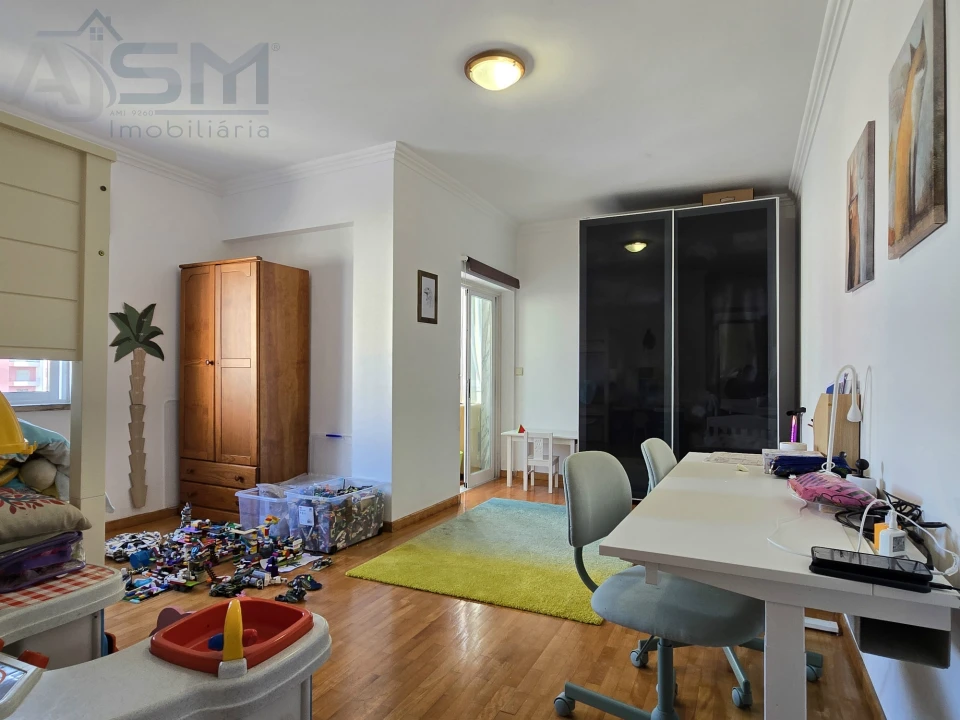 Apartamento T3 para Venda em Cacém e São Marcos Foto 18