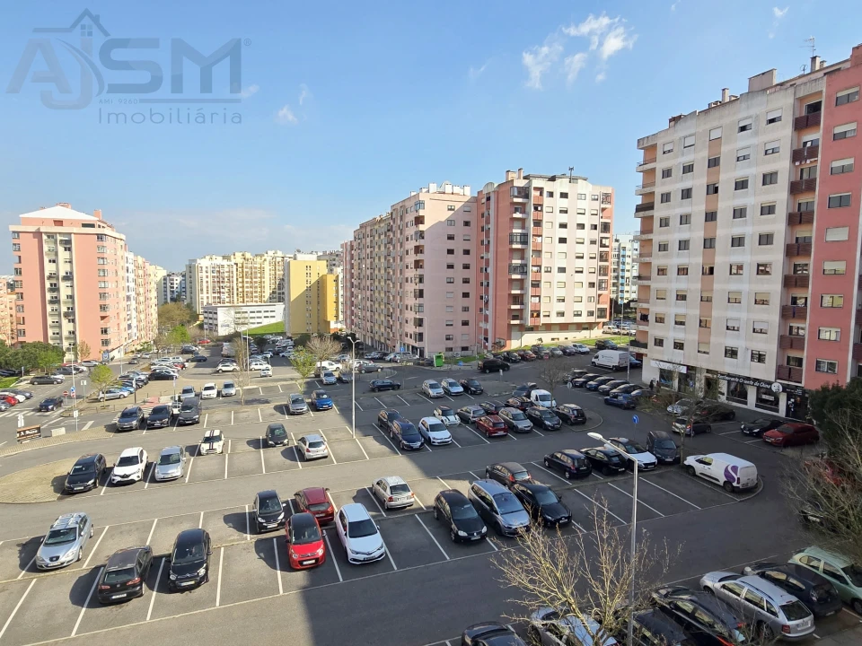 Apartamento T3 para Venda em Cacém e São Marcos Foto 21