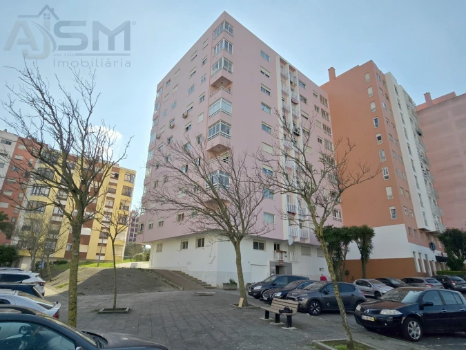 Apartamento T3 para Venda em Cacém e São Marcos Foto 32