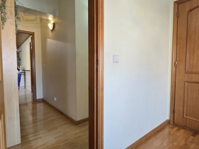 Apartamento T3 para Venda em Cacém e São Marcos Foto 23