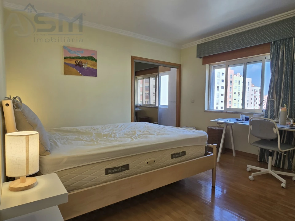 Apartamento T3 para Venda em Cacém e São Marcos Foto 26