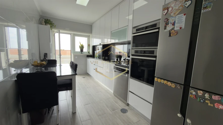 Apartamento T3 para Venda em Vila do Conde Foto 3